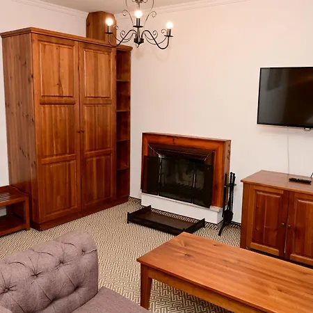 ловна резиденция длс извора 호텔 데빈