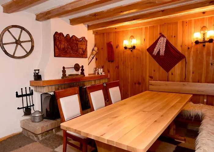 ловна резиденция длс извора 호텔 데빈