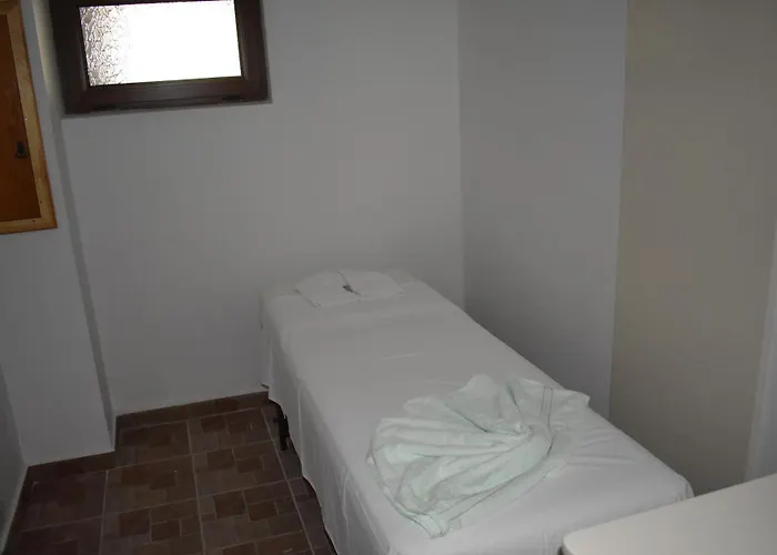 ловна резиденция длс извора 호텔 데빈