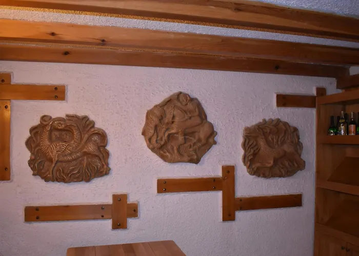 ловна резиденция длс извора 데빈