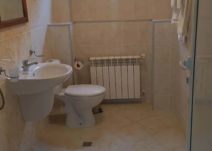 ловна резиденция длс извора 호텔 5*