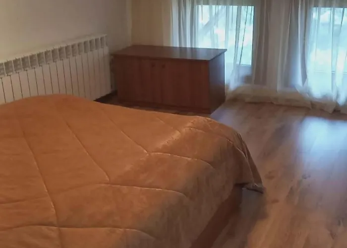 ловна резиденция длс извора 5* 데빈